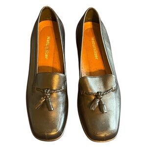 Naturalizer Women's Black Tassel Loafers Size 8 Leather Upper Preppy Traditional